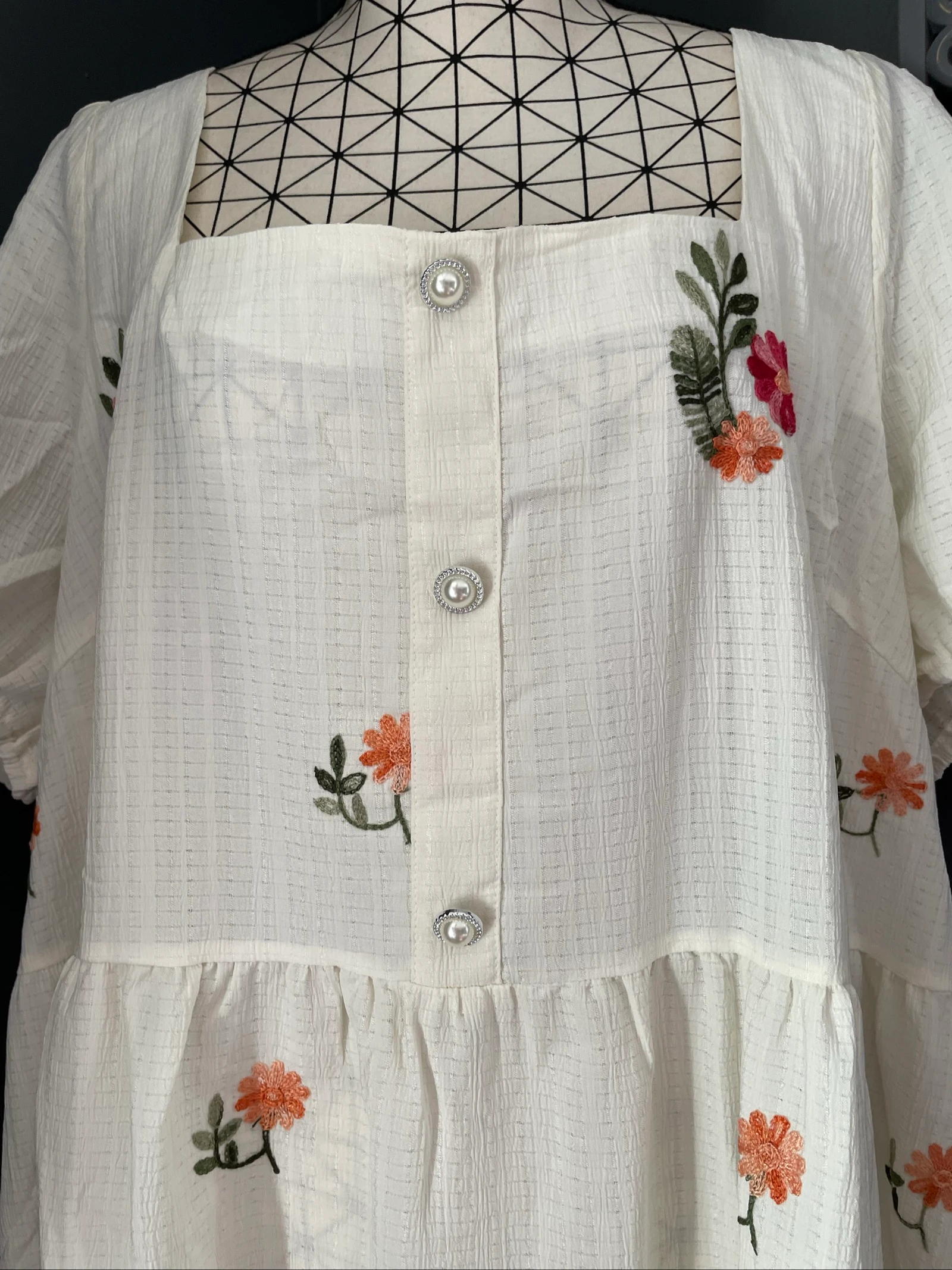 💖 vestido blanco con bordado de flores talla grande 54 estilo bohemio romántico con lazo en la espalda 💖 – photo 3